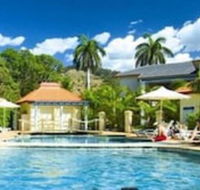 Aqualuna Beach Resort - Redcliffe Tourism