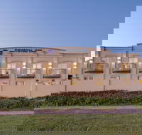 Best Western Crystal Inn - Redcliffe Tourism