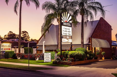 Country Pathfinder Motor Inn - Redcliffe Tourism 3