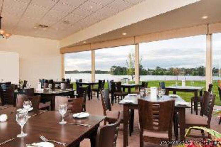  Redcliffe Tourism