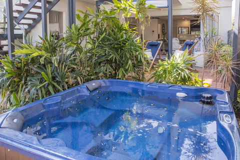 Bay Haven Lodge - Redcliffe Tourism 1