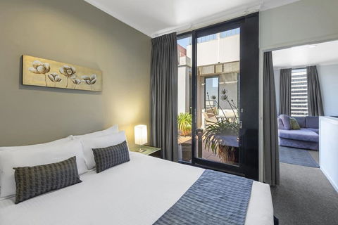 Riverside Apartments Melbourne - Redcliffe Tourism 6