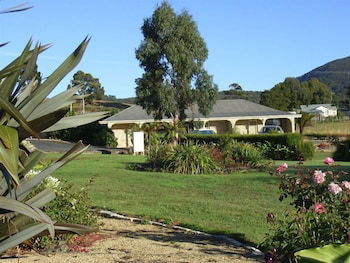 Port Arthur Villas - Redcliffe Tourism 1