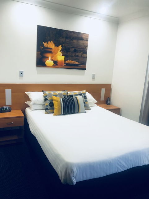 Ibis Styles Broken Hill - Redcliffe Tourism 5