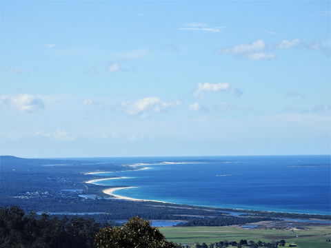 Lumera Chalets - Redcliffe Tourism 3