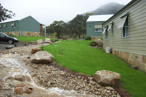 Starline Alpacas Farmstay Resort - Redcliffe Tourism 1
