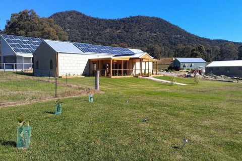 Starline Alpacas Farmstay Resort - Redcliffe Tourism 3