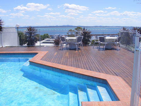 Nelson Towers Motel & Apartments - Redcliffe Tourism 0