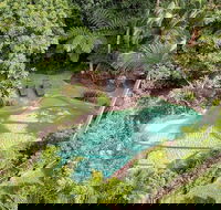 Narrows Escape Rainforest Retreat - Redcliffe Tourism