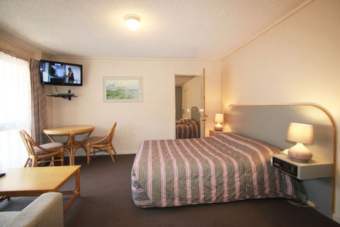 Beaumaris Bay Motel - Redcliffe Tourism 2
