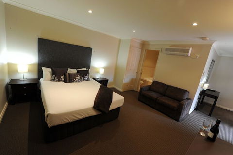 Alexandra Place - Redcliffe Tourism 3
