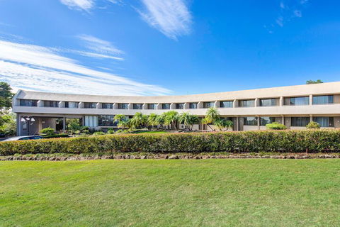 Mercure Charlestown - Redcliffe Tourism 3