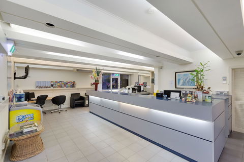 Alexander Motor Inn & Apartments - Redcliffe Tourism 3