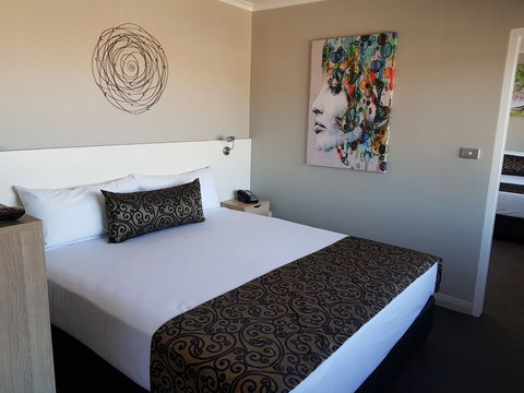 Burnie Central Townhouse Hotel - Redcliffe Tourism 3