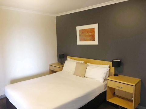 Frontier Darwin Hotel - Redcliffe Tourism 5