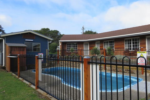 Port Campbell Motor Inn - Redcliffe Tourism 1