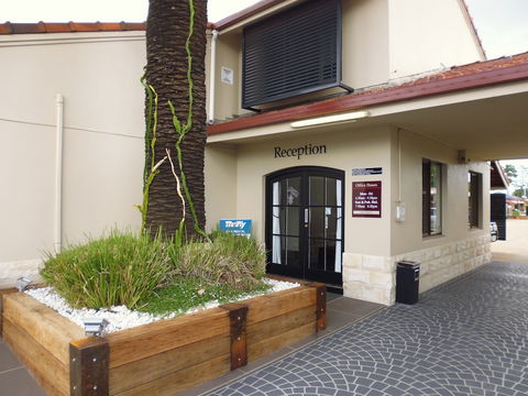 Burke And Wills Motor Inn - Redcliffe Tourism 0