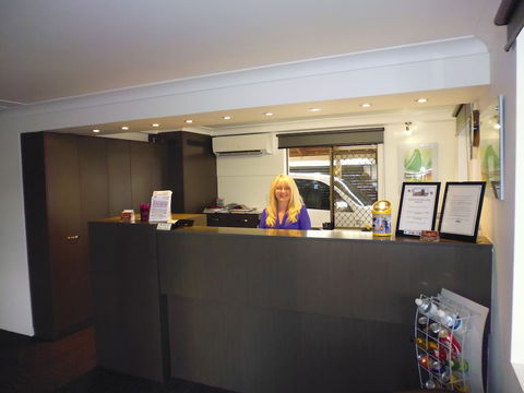 Burke And Wills Motor Inn - Redcliffe Tourism 2