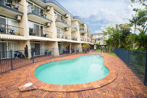 Bombora Resort - Redcliffe Tourism 5