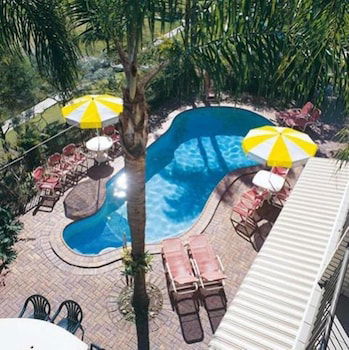Bombora Resort - Redcliffe Tourism 4