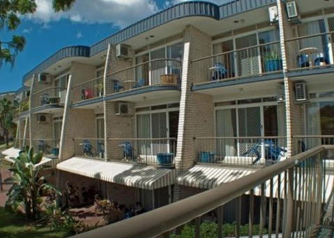Bombora Resort - Redcliffe Tourism 0