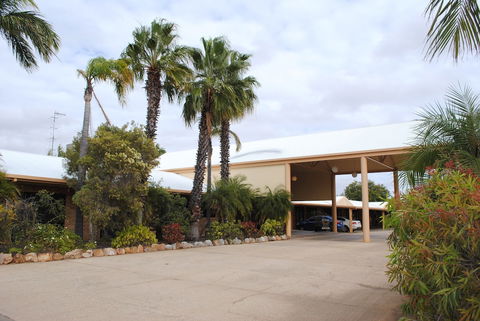 Albert Park Motor Inn - Redcliffe Tourism 0
