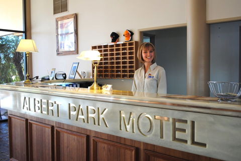 Albert Park Motor Inn - Redcliffe Tourism 3
