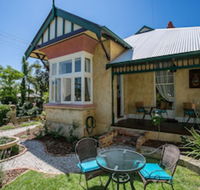 Danum House B  B - Redcliffe Tourism