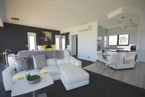 Horizon Deluxe Apartments - Redcliffe Tourism 2