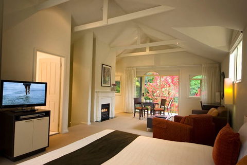 Falls Mountain Retreat - Redcliffe Tourism 4