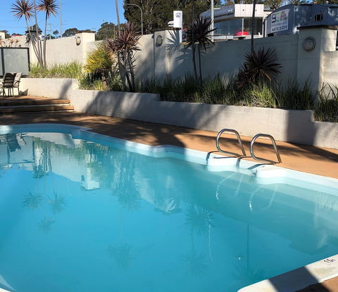 Sunseeker Motor Inn - Redcliffe Tourism 0