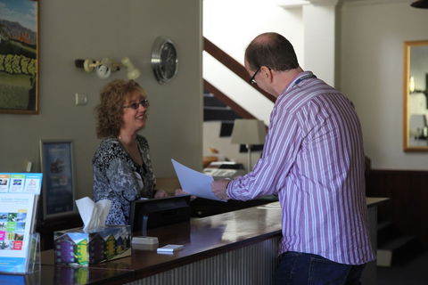 Titania Motel - Redcliffe Tourism 1