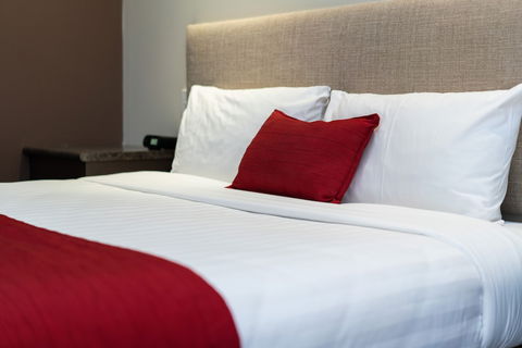 Prince Of Wales Motor Inn - Redcliffe Tourism 3