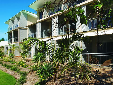 Oaks Broome Hotel - Redcliffe Tourism 3