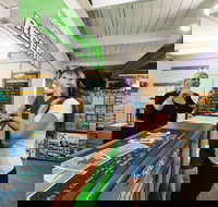 Beaches Backpackers Airlie Beach - Hostel - Redcliffe Tourism