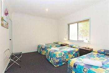 Colonial Ridge Retreat - Redcliffe Tourism 1