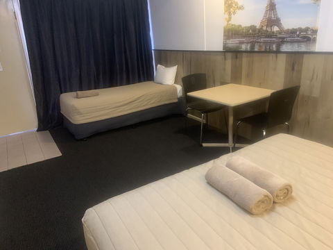 Countryman Motor Inn - Redcliffe Tourism 5