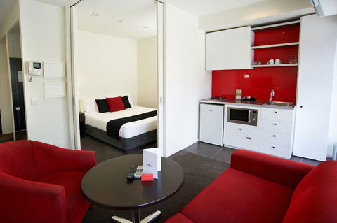 City Edge On Elizabeth - Redcliffe Tourism 6