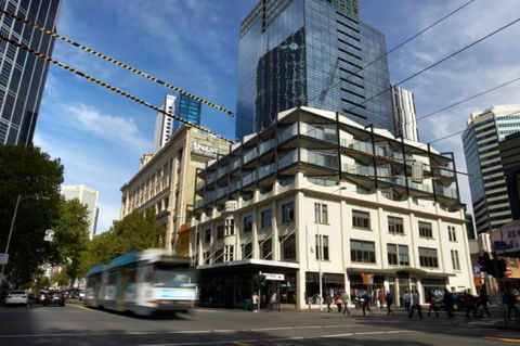 City Edge On Elizabeth - Redcliffe Tourism 0