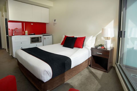 City Edge On Elizabeth - Redcliffe Tourism 1