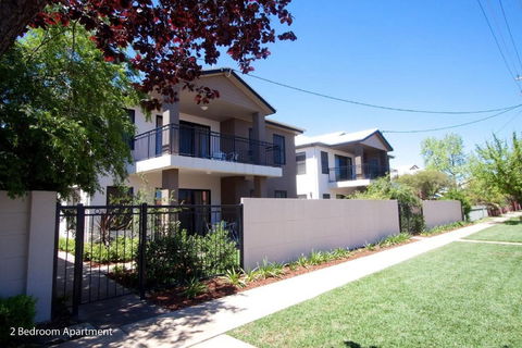 Charles Sturt Suites & Apartments - Redcliffe Tourism 0