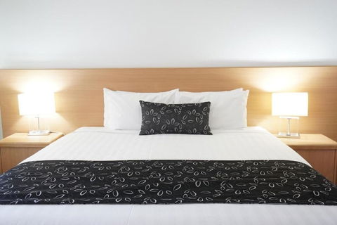 Charles Sturt Suites & Apartments - Redcliffe Tourism 5