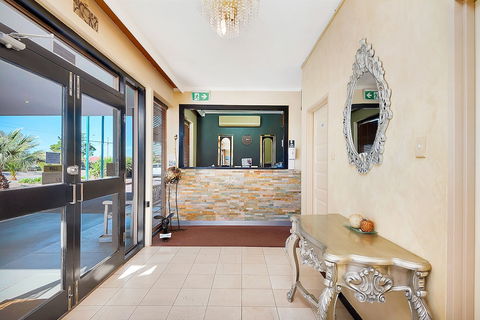 Alexander Motel Whyalla - Redcliffe Tourism 2