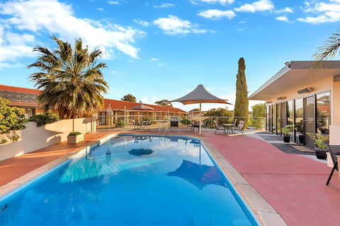 Alexander Motel Whyalla - Redcliffe Tourism 1