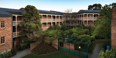 Adina Serviced Apartments Canberra Kingston - Redcliffe Tourism 6