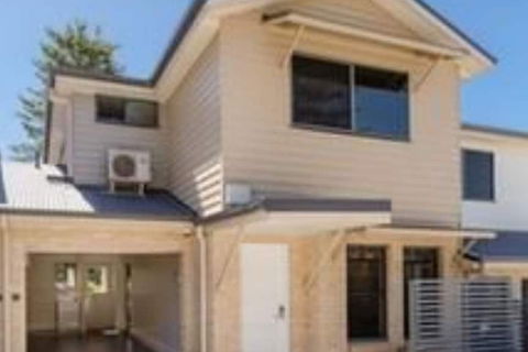 Cardiff Executive Apartments - Redcliffe Tourism 7