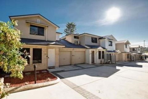 Cardiff Executive Apartments - Redcliffe Tourism 1