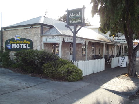 Guichen Bay Motel - Redcliffe Tourism 0