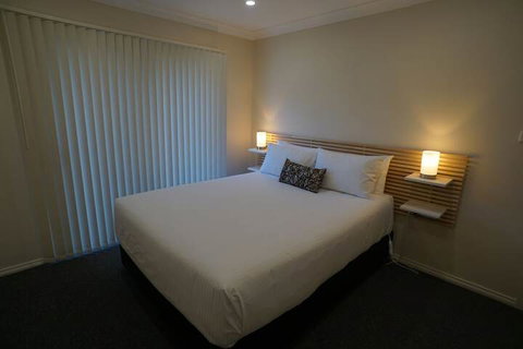 Zig Zag Motel - Redcliffe Tourism 7