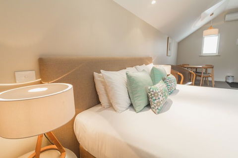 The Studio By Haus - Redcliffe Tourism 5